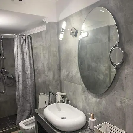 Mateo Aparthotel